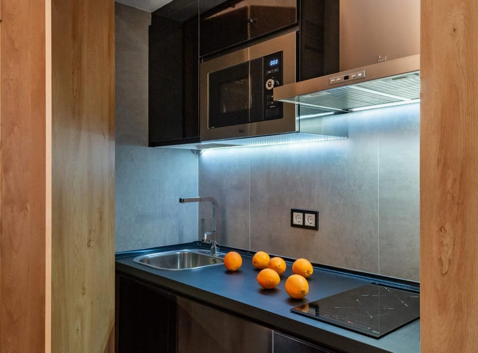 Kitchen or kitchenette
