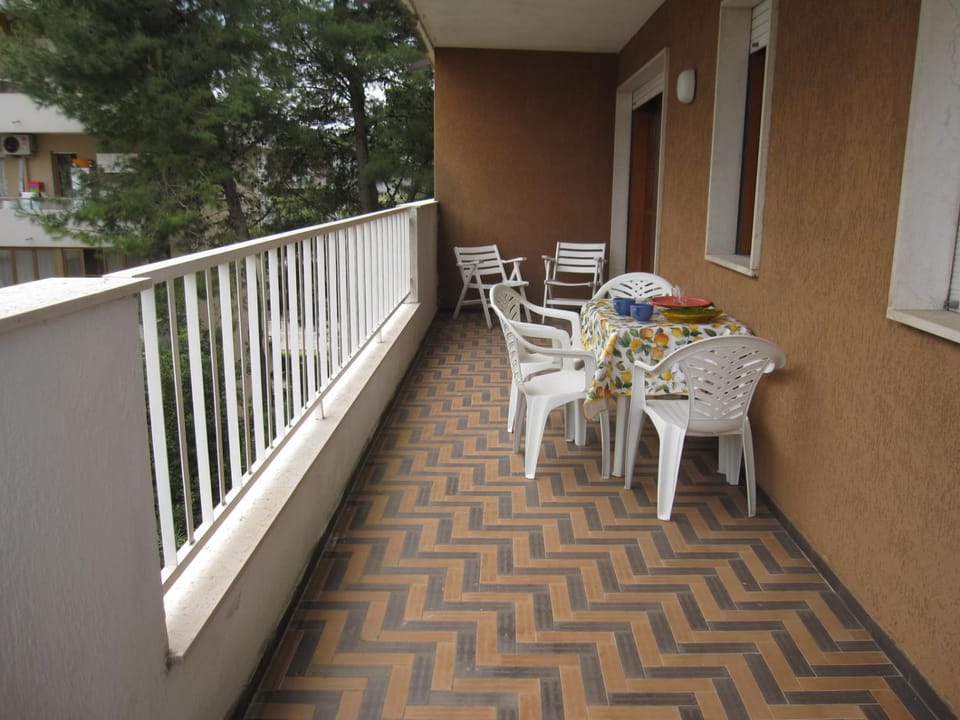 Balcony/Terrace, Dining area