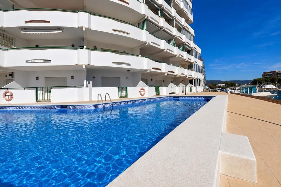 1185 NIRVANA 40 - Apivend Immo Apartment in Roses