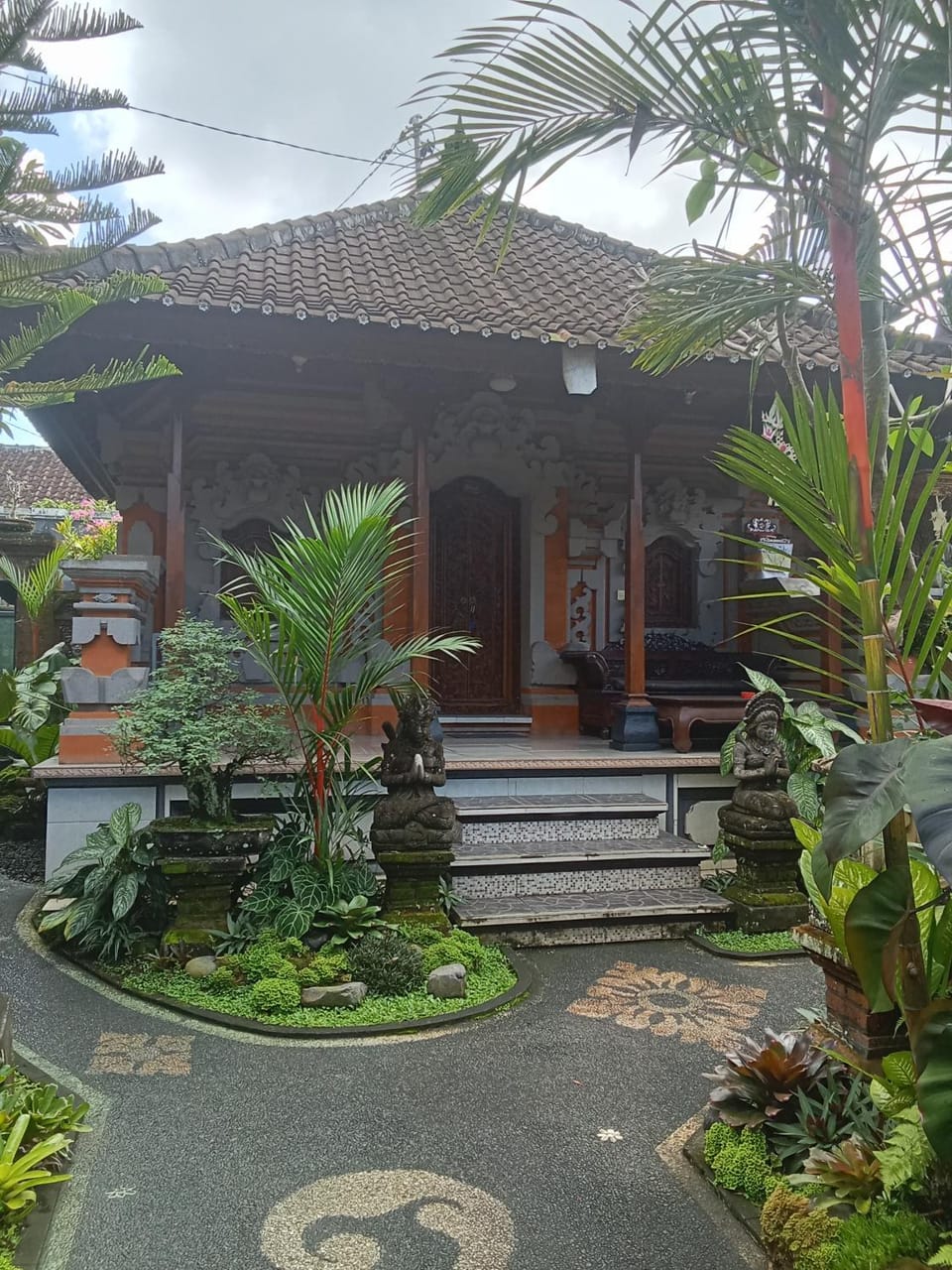 Dewi Antara Homestay Bed and Breakfast in Ubud