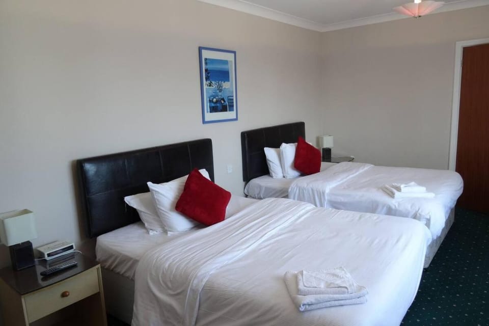 AJ Lodge Bed and Breakfast in Slough