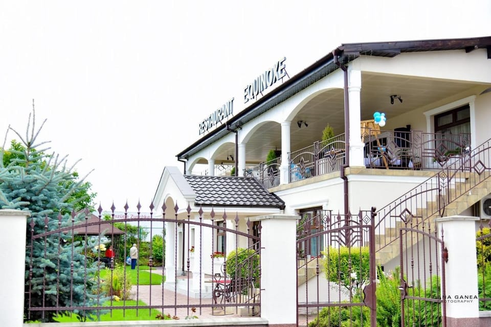 Equinoxe Royal Reghin Vacation rental in Romania