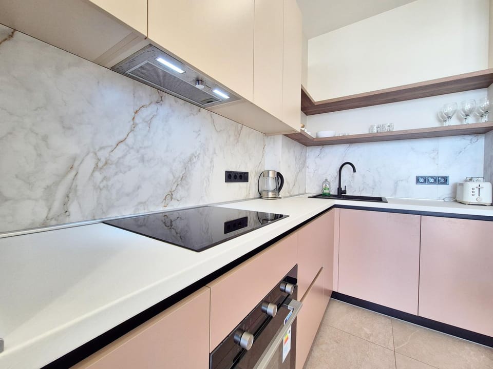 Сучасна квартира з терасою на морі та підземний паркінг Apartment in Odessa