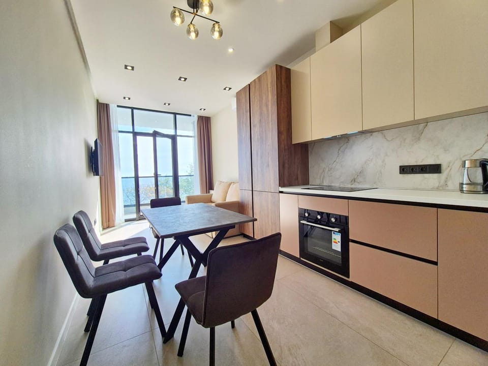 Сучасна квартира з терасою на морі та підземний паркінг Apartment in Odessa