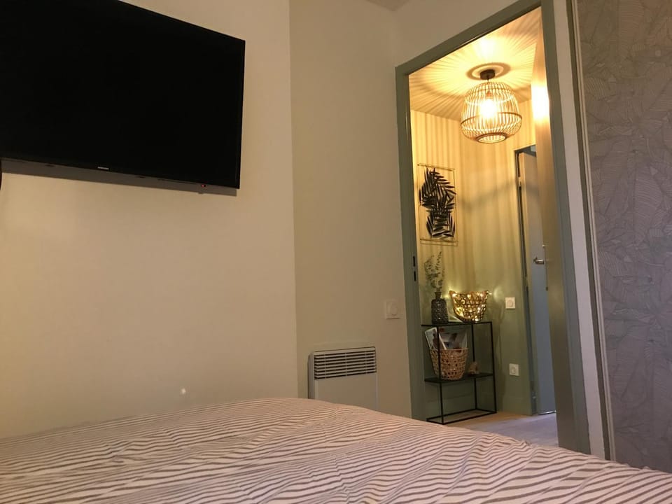 TV and multimedia, Bedroom