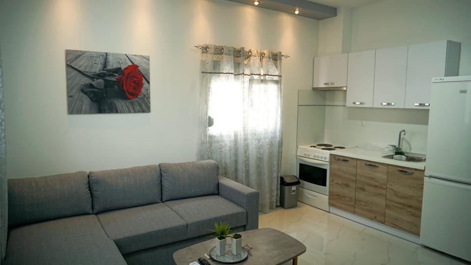 Kitchen or kitchenette, Living room, Seating area
