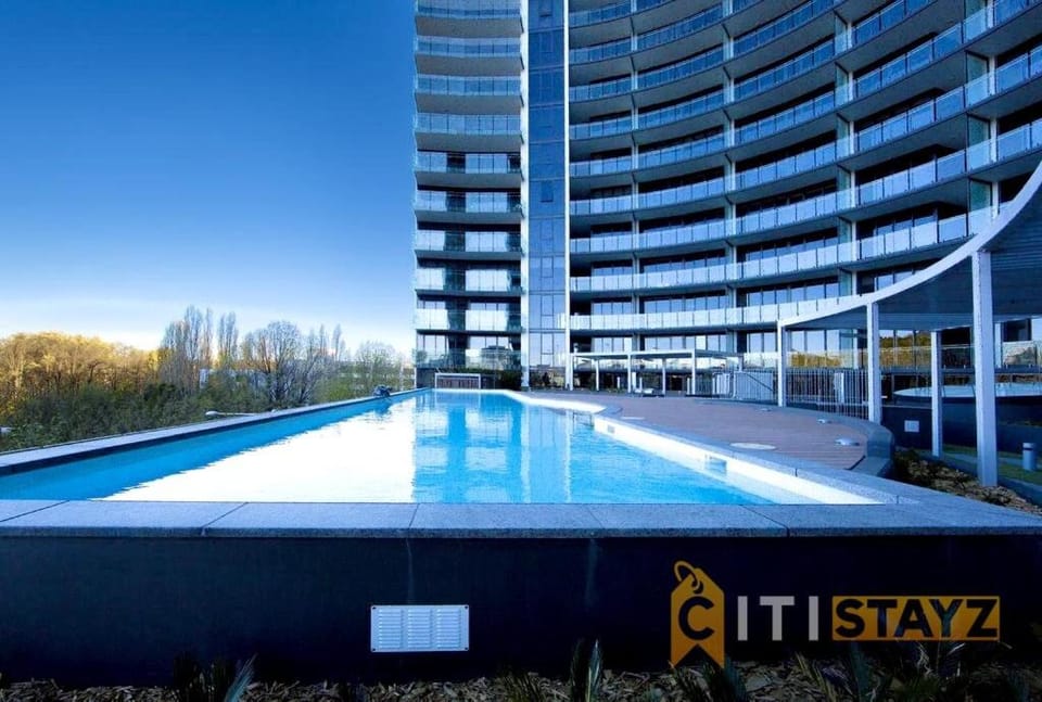 Perfectly Located Modern Apartment - Canberra CBD Apartment in Canberra