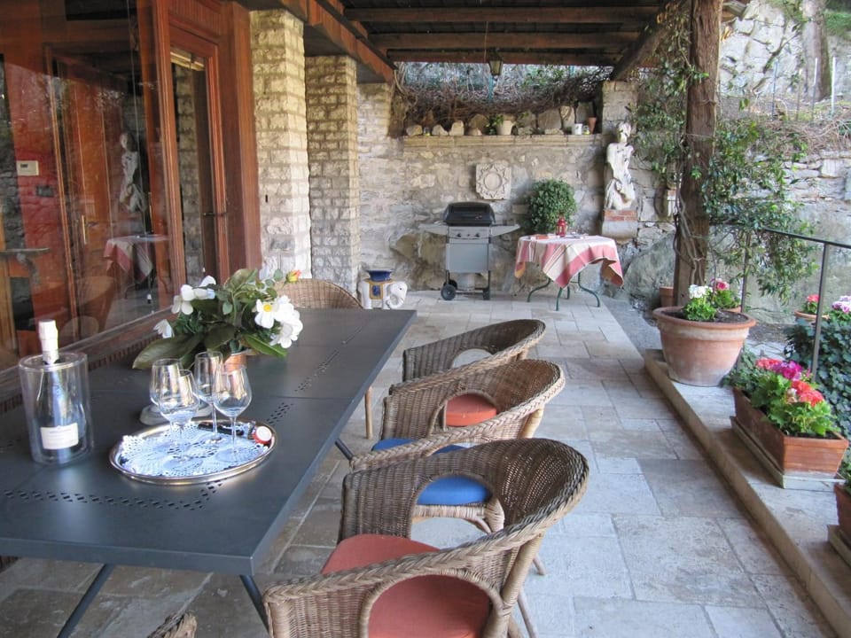 Castrum di Serravalle Bed and Breakfast in Trentino-South Tyrol