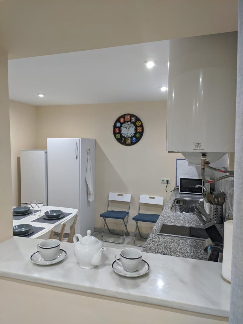 Kitchen or kitchenette