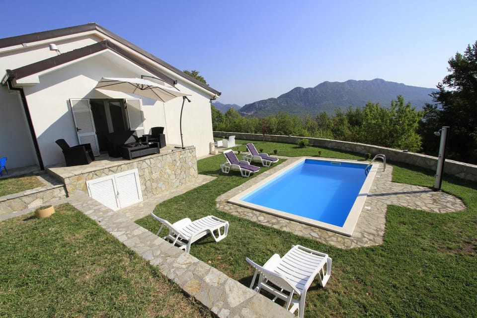 Pool view, Swimming pool, Swimming pool