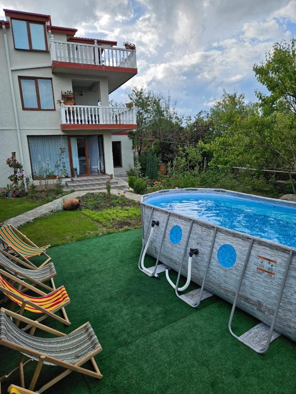 Property building, Swimming pool