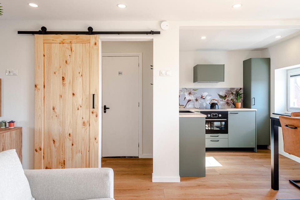 Kitchen or kitchenette, oven, stove, wardrobe