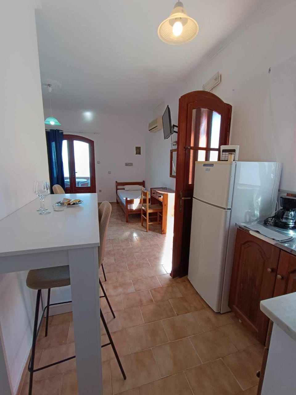 Kitchen or kitchenette