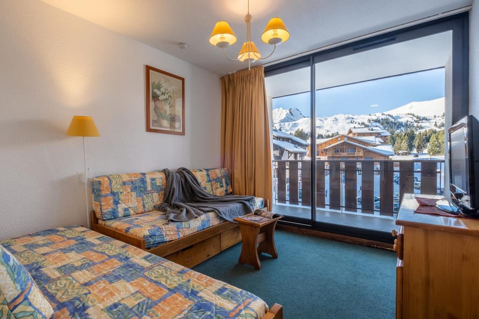Bed, View (from property/room), Balcony/Terrace, Living room, Photo of the whole room, Seating area, Bedroom