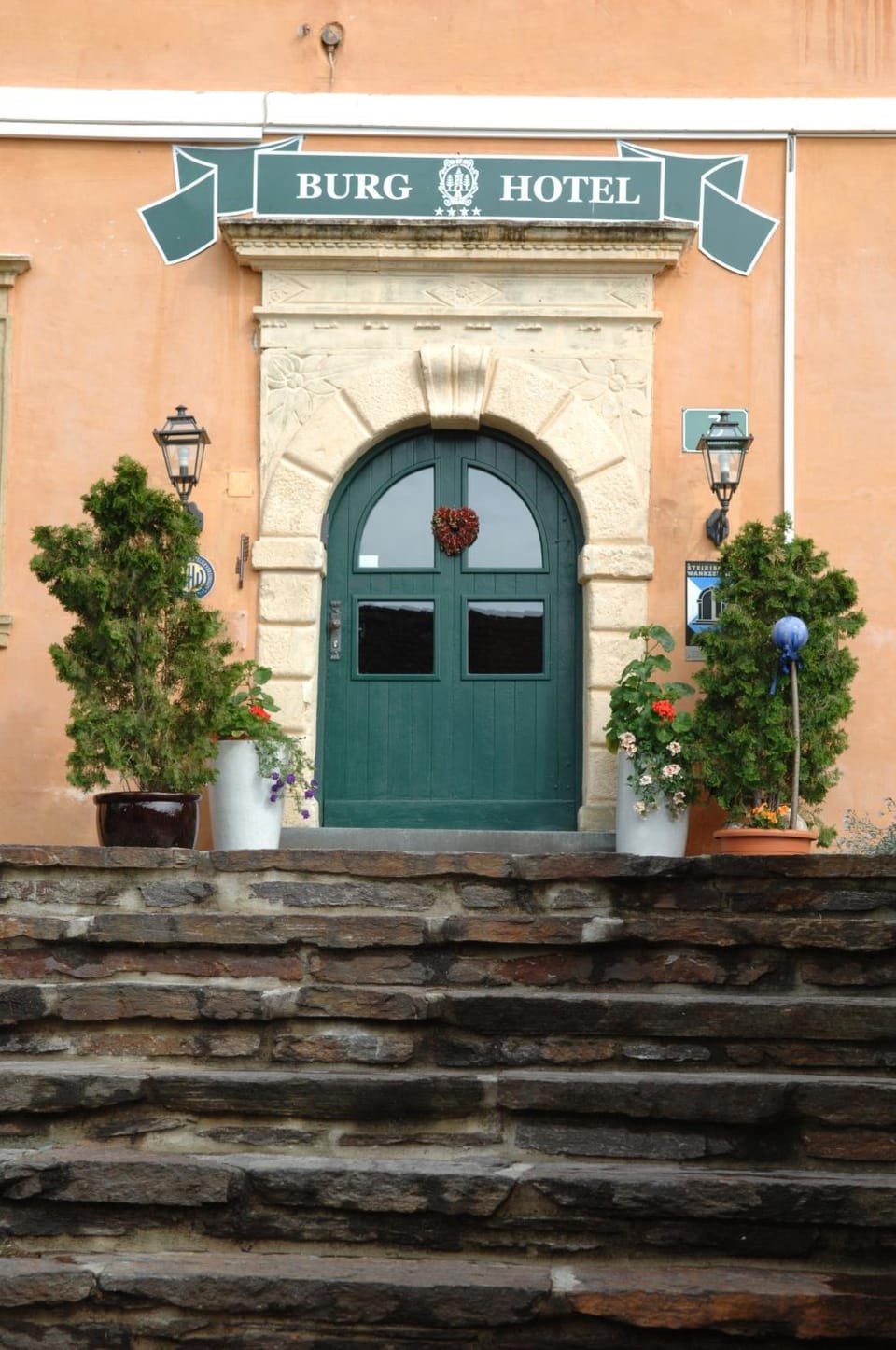 Facade/entrance