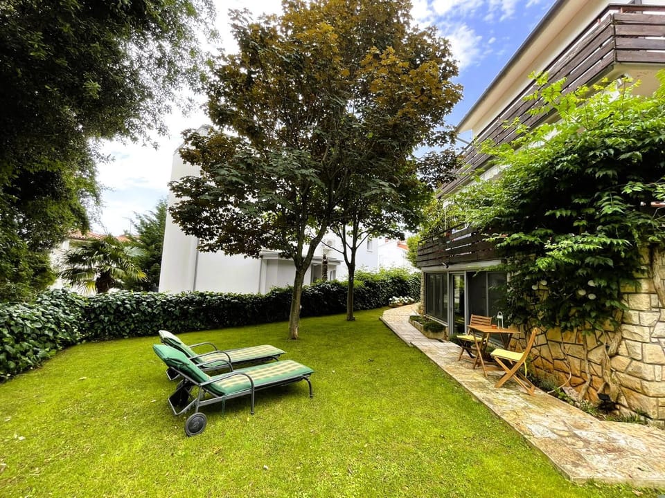 Inner courtyard view