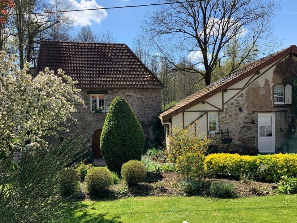 Le moulin de la Castellerie Bed and Breakfast in Normandy