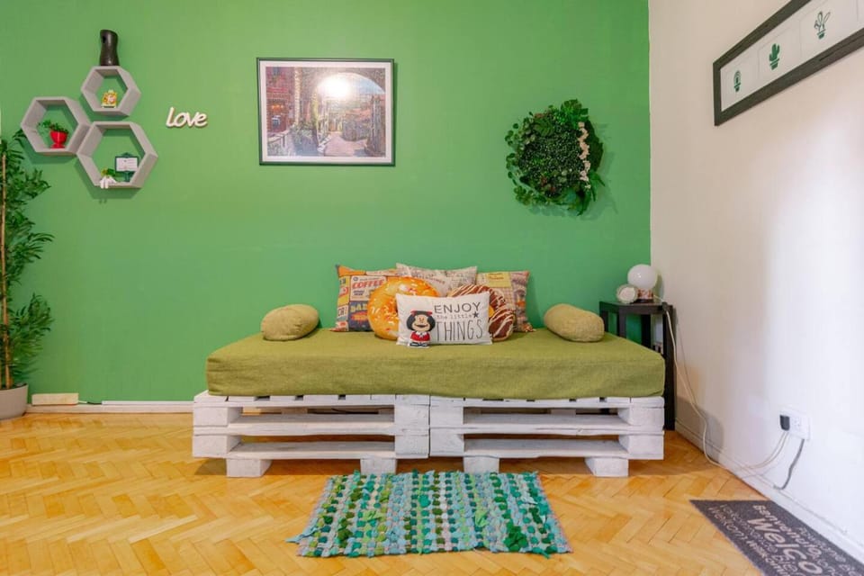 Bed, Living room, Seating area