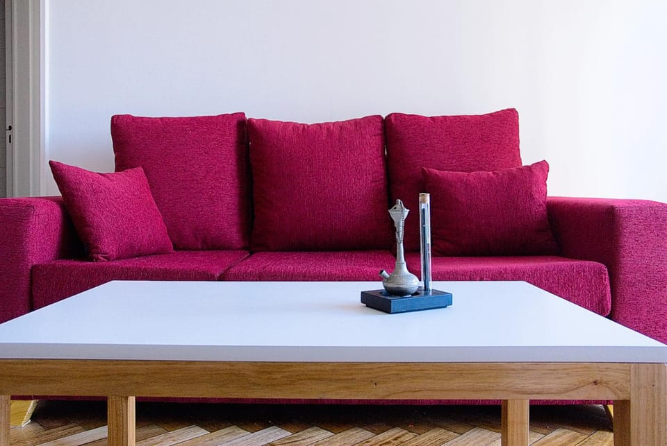 Living room, Seating area