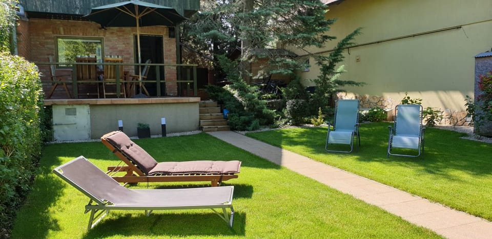 Patio, Garden