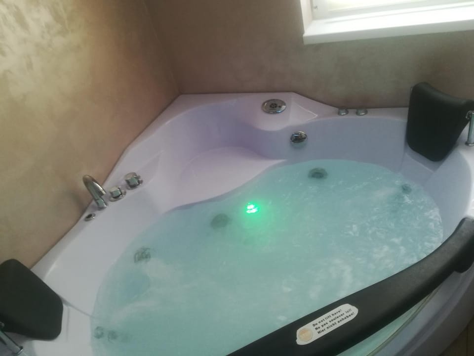 Jacuzzi Room Bed and Breakfast in Vojvodina