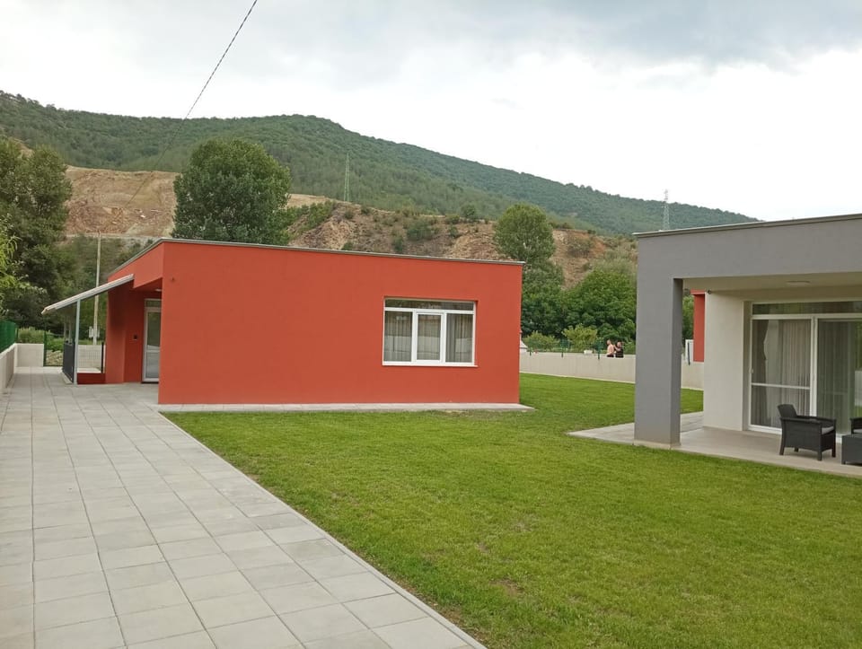 Property building, Day, Natural landscape, Garden