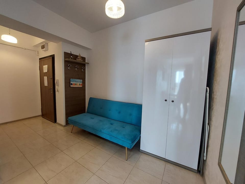Seating area, wardrobe