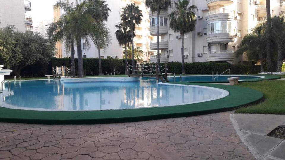 Garden, Swimming pool