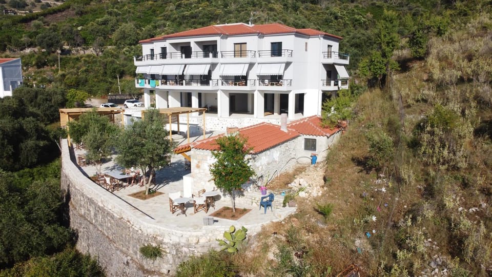 Property building, Day, Natural landscape, Mountain view, Parking