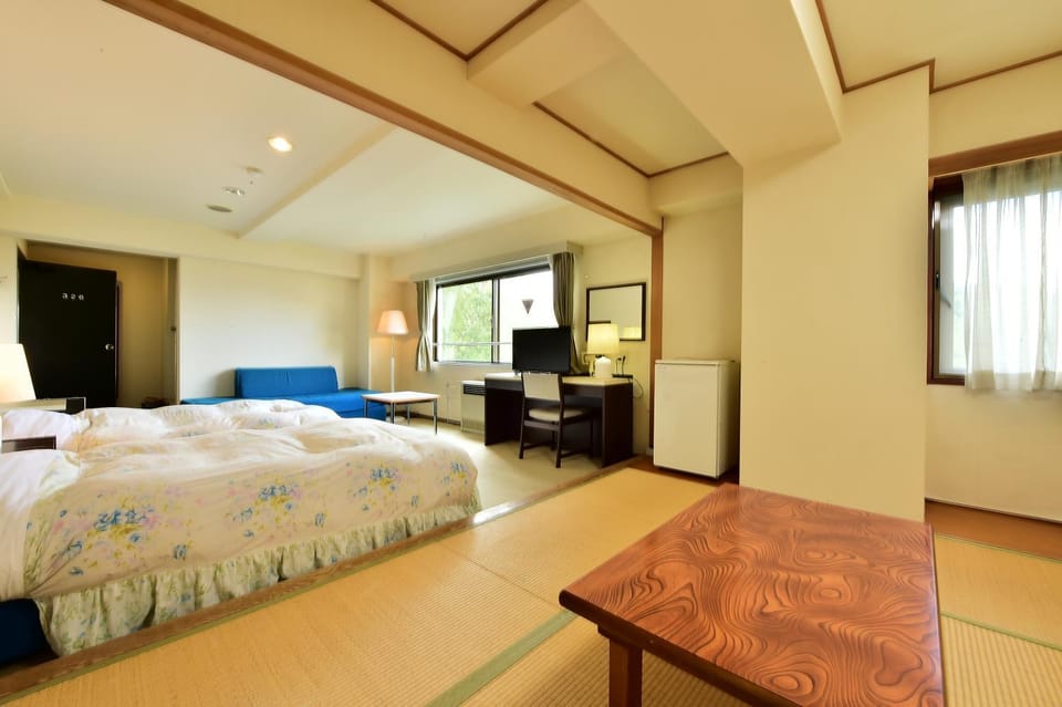 Hotel Heights Hotel in Shimotakai District