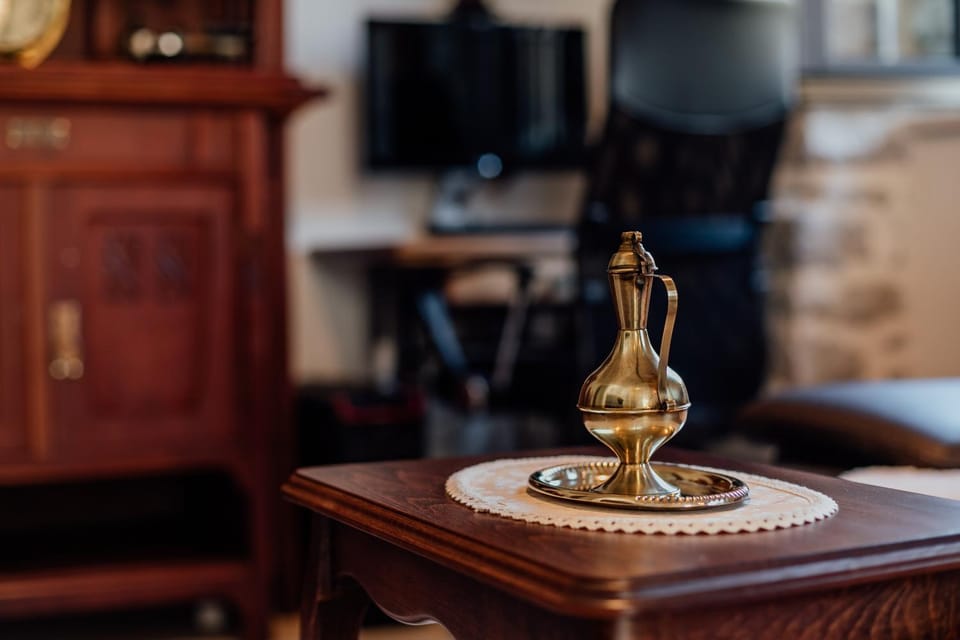 Living room, Decorative detail