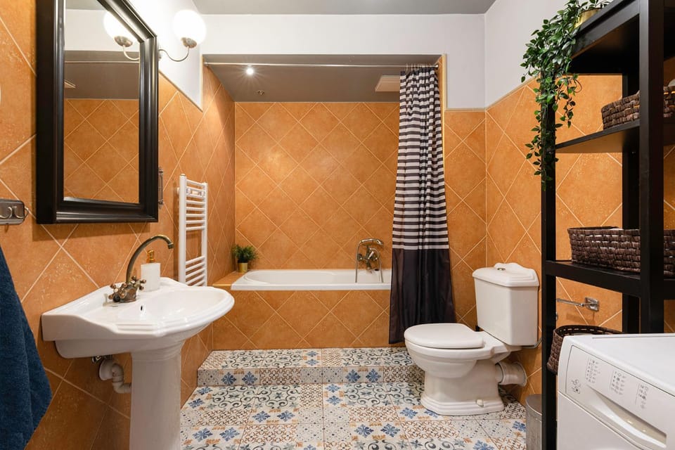Toilet, Bathroom, Bath, towels