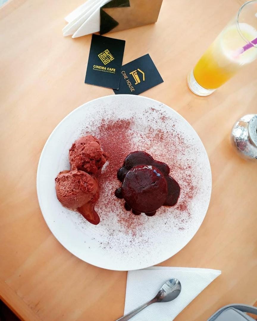Restaurant/places to eat, Food and drinks, Food