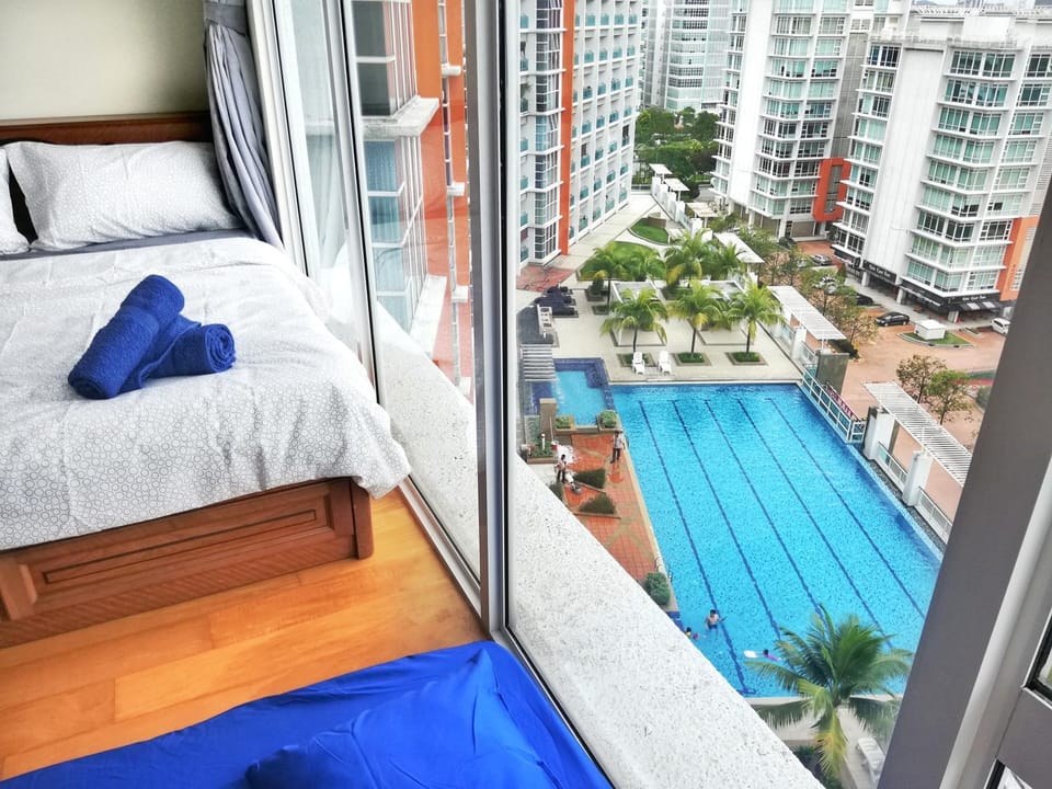Bedroom, Pool view
