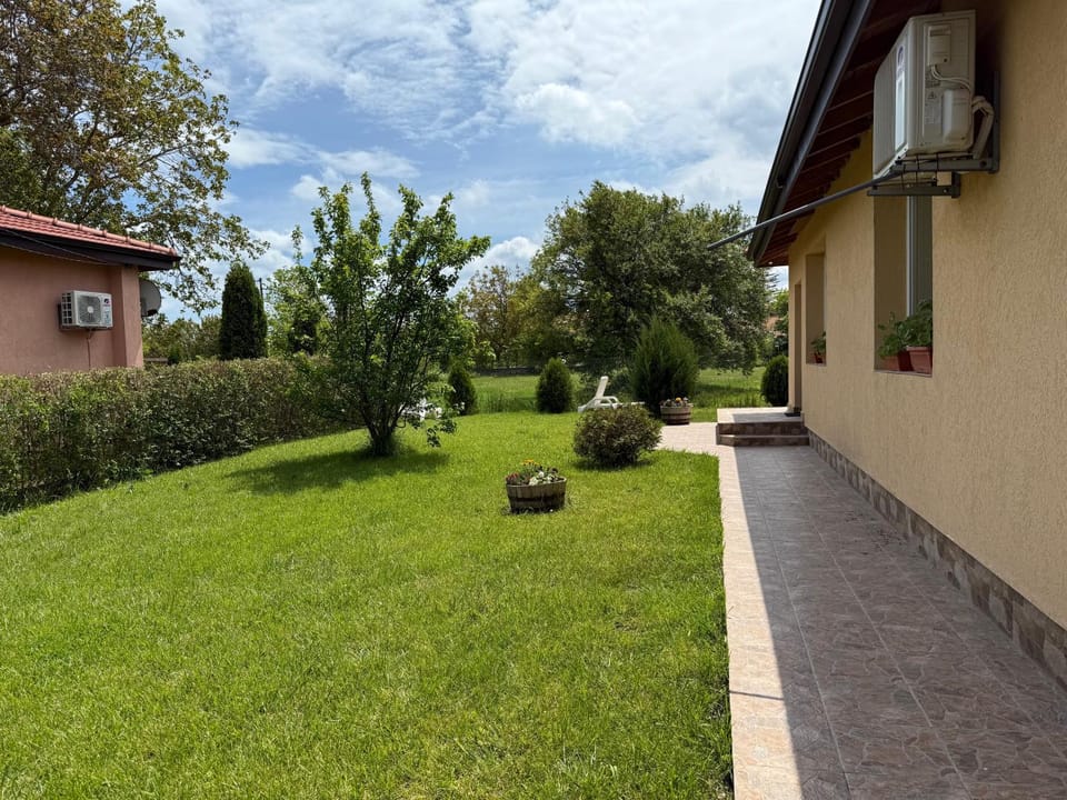 Vyara Holiday Home House in Dobrich Province, Bulgaria