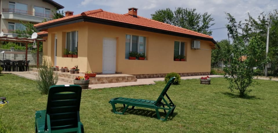 Vyara Holiday Home House in Dobrich Province, Bulgaria