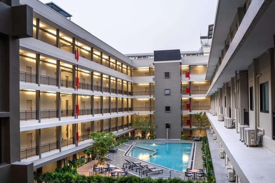 Property building, Pool view