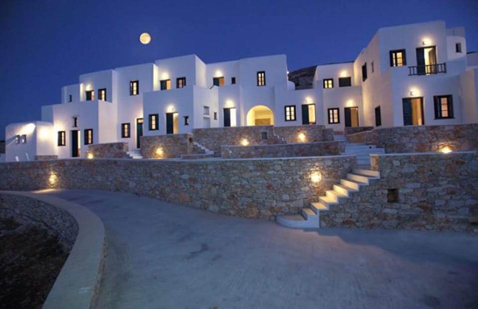 Property building, Night