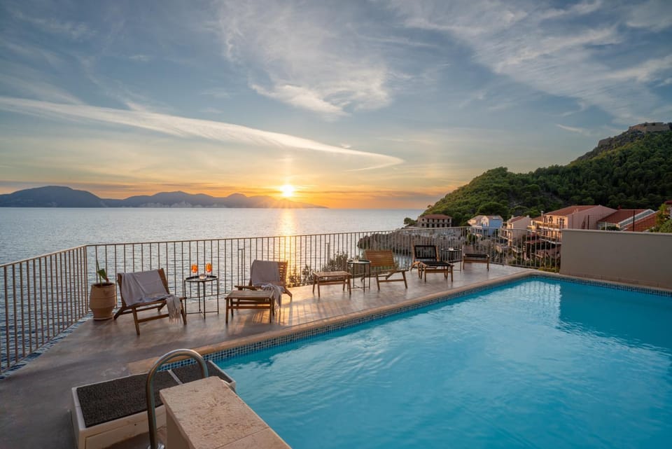 Pool view, Sea view, Swimming pool