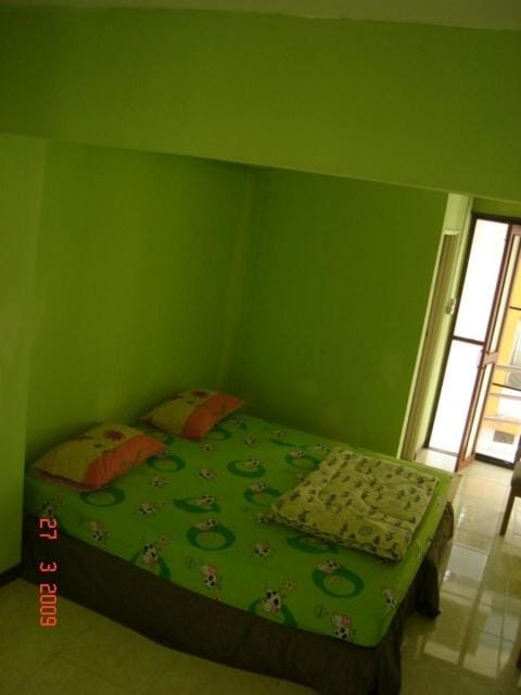 Kaset Guesthouse Bed and Breakfast in Bangkok