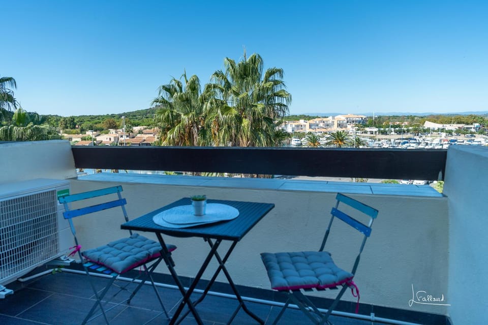 View (from property/room), Balcony/Terrace