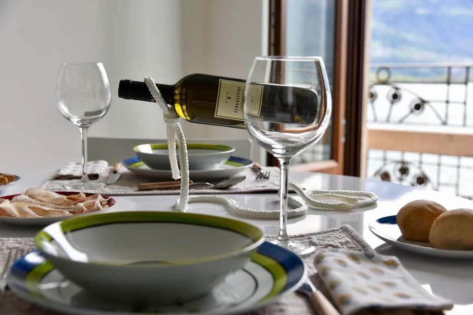 Dining area, Alcoholic drinks