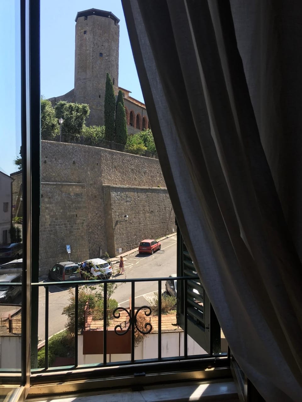 Day, Landmark view