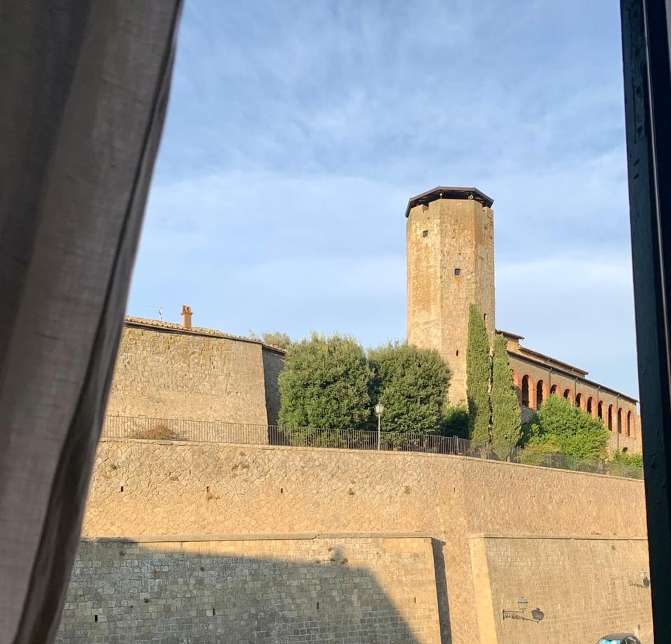 Day, Landmark view