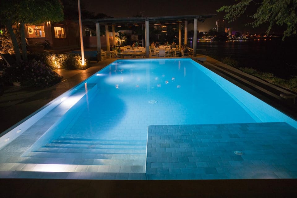 Restaurant/places to eat, Night, Swimming pool