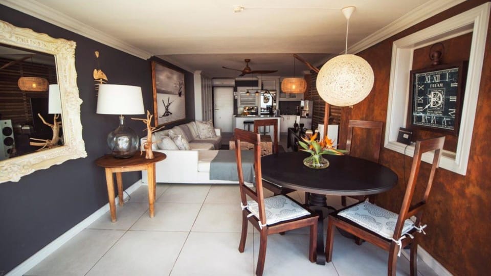 TV and multimedia, Living room, Dining area, air conditioner