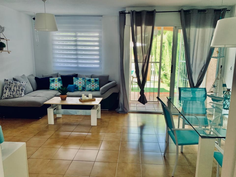 Bungalow in San Juan Playa Villa in Alacantí