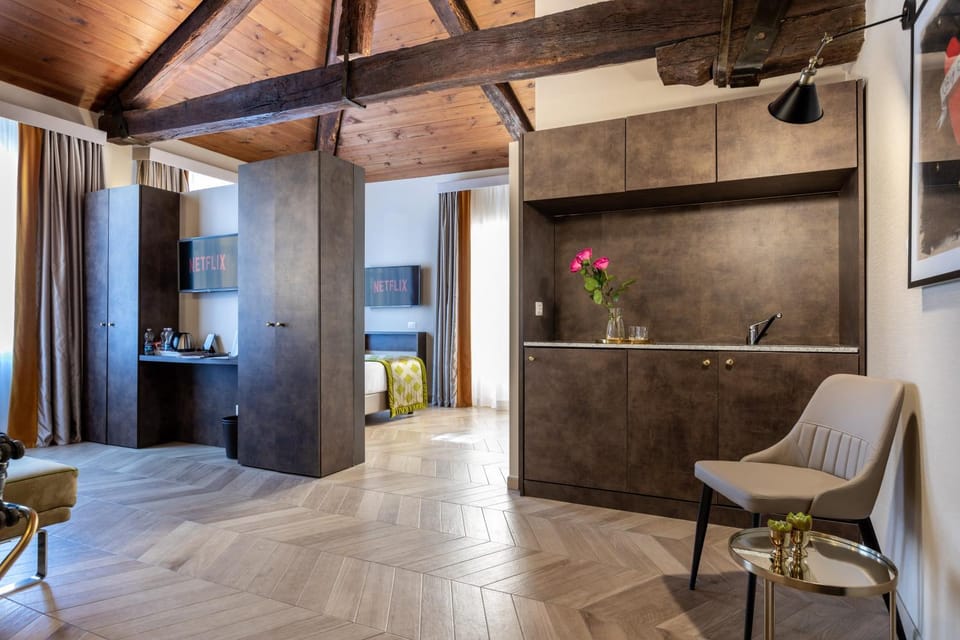 Kitchen or kitchenette, Living room, Photo of the whole room