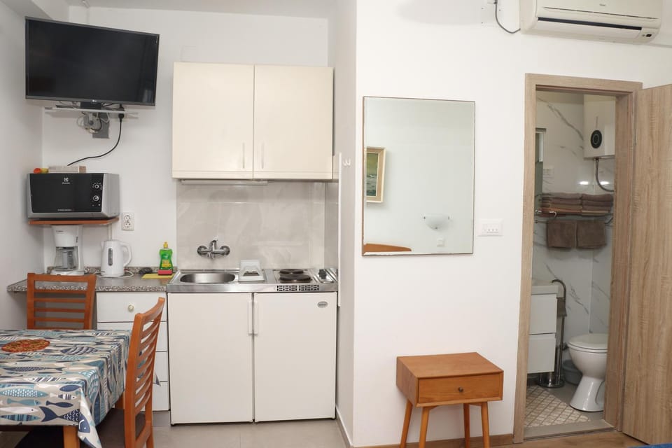 Apartman Mary Studio Apartment in Šibenik-Knin County, Croatia