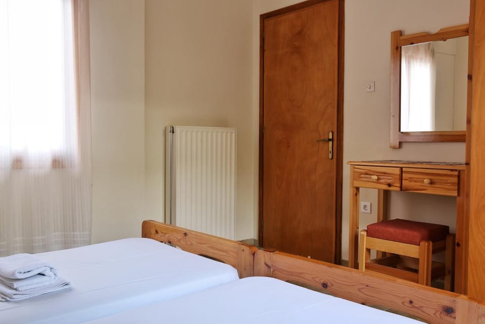 Seaview -2 Space - selfcatering Apartment - Helen No 5 Apartment in Argolis, Greece